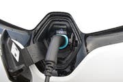Dank erneuerbarem Strom fahren Elektroautos CO2-neutral. (Bild: Donato Caspari)