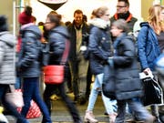 Grossandrang an der Zürcher Bahnhofstrasse: Der Kanton Zürich zählt erstmals mehr als 1,5 Millionen Einwohner. (Bild: KEYSTONE/WALTER BIERI)