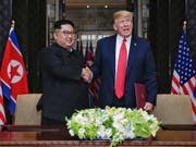 Der Diktator Nordkoreas Kim Jong Un und US-Präsident Donald Trump sollen nach ihrem ersten Treffen in Singapur nunmehr erneut in Hanoi zusammenkommen. (Bild: KEYSTONE/ THE STRAITS TIMES / SPH/KEVIN LIM / THE STRAITS TIMES )