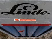 Linde stellt sich auf schwächere Industriekonjunktur ein. (Bild: KEYSTONE/AP/MICHAEL PROBST)