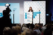 Wurde von der eigenen Fraktion überstimmt: FDP-Präsidentin Petra Gössi, hier bei einer Delegiertenversammlung ihrer Partei in Biel. (Bild: Anthony Anex/Keystone (12. Januar 2019))