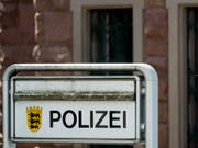 Ein Polizeischüler hat auf einem deutschen Polizeipräsidium offenbar versehentlich einen Mit-Auszubildenden erschossen. (Bild: KEYSTONE/GEORGIOS KEFALAS)