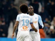 Mario Balotelli feiert den Sieg über seinen Ex-Klub OGC Nice (Bild: KEYSTONE/AP/CLAUDE PARIS)