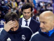 Trotz des Sieges gegen Valladolid befindet sich Real Madrid und Trainer Santiago Solari weiterhin in der Krise (Bild: KEYSTONE/EPA EFE/NACHO GALLEGO)