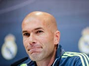 Zinédine Zidane ist als Trainer zurück bei Real Madrid und unterschrieb einen Vertrag bis Juni 2022 (Bild: KEYSTONE/EPA EFE/EMILIO NARANJO)
