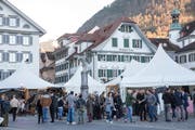 Der Dorfplatz ist für viele während der Musiktage ein beliebter Treffpunkt. (Bild: André A. Niederberger (12. April 2018))