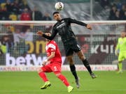 Frankfurts Sébastien Haller erzielte in der Nachspielzeit seine Saisontore 13 und 14 (Bild: KEYSTONE/EPA/ARMANDO BABANI)