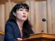 Géraldine Savary (SP/VD) macht sich im Ständerat für eine Klausel im Urheberrecht zugunsten der Medienverlage stark. Der Ständerat hat den Entscheid darüber aber vertagt. (Bild: KEYSTONE/ANTHONY ANEX)