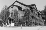 Verwittert: Die Liegenschaft im Jahr 1987, als die Pfadi St. Laurentius dort einzog. (Bilder: PD)