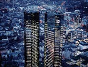 Der Hauptsitz der Deutschen Bank in Frankfurt. (Bild: Michael Probst/Keystone (1. Februar 2018))