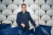 Andreas Signer ist ein guter Tänzer. Das hilft ihm beim Dirigieren. (Bild: Urs Bucher)