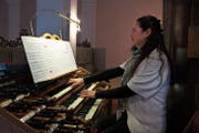 Auch Organistin Heidi Preisig umrahmte den Konzertabend in der Klosterkirche in Neu St. Johann. (Bild: Corinne Bischof)