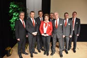 Der Verwaltungsrat und die Bankleitung der Raiffeisenbank Urner Oberland. (Bild: PD)