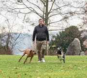 Martin Rütter hat schon früh Interesse an Verhaltensweisen von Hunden gezeigt. (Bild: Klaus Grittner)