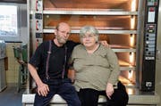Nach 23 Jahren schliessen Martin und Barbara Siegrist die Bäckerei mit kleinem Lebensmittel-Laden in Sennwald. (Bild: Corinne Hanselmann)
