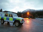 Beim Abgang einer Schneelawine an Grossbritanniens höchstem Berg, dem Ben Nevis in Schottland, sind drei Menschen ums Leben gekommen. Unter den Toten ist ein Schweizer. (Bild: Keystone/AP PA/ANDREW MILLIGAN)