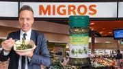 Christian Imark hat die Migros dazu gebracht, Bohnenkraut wieder ins Sortiment aufzunehmen. (Bild: Sven Altermatt/key/zvg, Montage: kob)