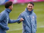 Niko Kovac hat gut lachen: Die Stimmungslage bei Bayern München hat in den letzten Wochen komplett gedreht (Bild: KEYSTONE/AP/MATTHIAS SCHRADER)