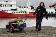 Die Reise ist zu Ende: Janine Wetter verlässt das Expeditionsschiff auf Spitzbergen. (Bild: PD)