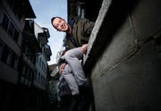 Dimitris Margetas hat einen Rapsong über Zug gemacht. (Bild: Stefan Kaiser, Zug, 12. März 2019)