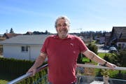 In seinem neuen Zuhause: Jörg Caluori wohnt seit knapp einer Woche in Niederbüren. (Bild: Tobias Söldi)