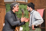 Eine Szene aus dem Stück «D’Junggselle-Stüür» der Theater Fründa Gettnau mit Roli Vogel (links) und Helena Bättig. (Bild: Eveline Beerkircher, 13. März 2019)