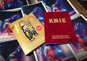 Das Buch «100 Jahre Schweizer National-Circus Knie» ist nur im Direktverkauf beim Circus Knie und in Knies Kinderzoo erhältlich, sowie auf www.knie.ch. Preis 48 Franken (zzgl. Versand).