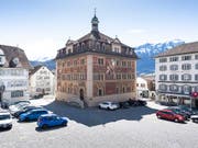 Die Wandmalereien des Rathauses in Schwyz aus dem Jahre 1891 werden aufgefrischt. (Bild: KEYSTONE/ENNIO LEANZA)