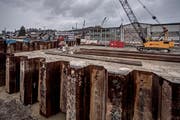 Die Baustelle in der Wegmatt, wo die Unterführung und eine neue Überbauung entstehen. (Bild: Pius Amrein, Horw, 14. März 2019)