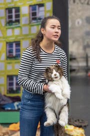 Vivian Bechtiger als Cinderella in ihren Alltagskleidern während einer Probe. (Bild: Urs Bucher)