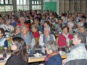 Die Landfrauen freuten sich über einen interessanten Vortrag zum Thema «Das Geheimnis der Hände». (Bild: Ulrike Huber)