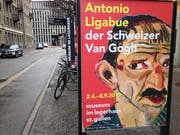 Ein Plakat zur Ausstellung über Antonio Ligabue an der Davidstrasse vor dem Museum im Lagerhaus. (Bild: Reto Voneschen - 14. März 2019)