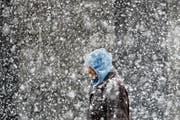 Hat man sich chläpfenden Schnee so vorzustellen? (Bild: AP/Matt Rourke)