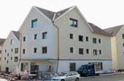 An der Verzweigung Hauptstrasse/Rietstrasse befindet sich der Eingang zum neuen Hotel. (Bild: hb)