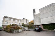 Das ehemalige Seminar der Missionare von der Heiligen Familie im Ruswiler Ortsteil Werthenstein. (Bild: Manuela Jans-Koch, 9. November 2018)