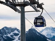 Die Seilbahnen mit der neuen Gondel Rapido Sky sollten die Basis für einen Ganzjahrestourismus in Charmey bilden. (Bild: KEYSTONE/JEAN-CHRISTOPHE BOTT)