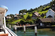 Kehrsiten soll über eine Leitung im See mit Trinkwasser beliefert werden. (Bild: Robert Hess)
