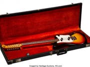 Bob Dylan benutzte die Fender-Electric 12 String Gitarre (Baujahr 1965) unter anderem bei Aufnahmen für sein legendäres Album «Blonde on Blonde». Sie ist für 187'000 Dollars versteigert worden. Über den neuen Besitzer ist nichts bekannt. (Bild: Heritage Auctions, HA.com) (Bild: Heritage Auctions, HA.com)
