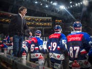 Arno Del Curto führte ein junges, unerfahrenes ZSC-Team zum dritten Sieg in der Abstiegsrunde (Bild: KEYSTONE/MELANIE DUCHENE)