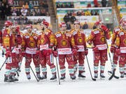 Frust bei den Langnauer Spielern nach der dritten Niederlage in Serie gegen Lausanne (Bild: KEYSTONE/MARCEL BIERI)