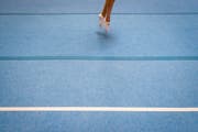 Im Regionalen Leistungszentrum Ostschweiz in Wil trainieren Mädchen und Buben mit Spitzensportambitionen im Kunstturnen. (Bild: Benjamin Manser)
