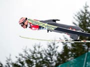 Stefan Kraft reizt den Flug voll aus. (Bild: KEYSTONE/EPA NTB SCANPIX/TERJE BENDIKSBY)