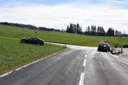 Der Unfall geschah bei der Einmündung in die Kantonsstrasse in Beromünster. (Bild: Luzerner Polizei, Beromünster, 16. März 2019)