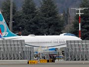 Boeing will nach dem Flugzeugabsturz vom Sonntag die Modernisierung einer möglicherweise fehlerhaften Software der 737-Max in den kommenden zehn Tagen abschliessen. (Bild: KEYSTONE/AP/TED S. WARREN)