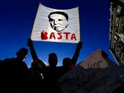 Der Proteste in Algerien und der Druck auf Langzeitpräsident Abdelaziz Bouteflika werden zunehmend grösser. (Bild: KEYSTONE/AP/TOUFIK DOUDOU)