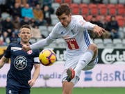 Pascal Schürpf (rechts) erzielte den Luzerner Ausgleich zum 1:1, nachdem er in der Startphase nur die Latte getroffen hatte (Bild: KEYSTONE/PETER SCHNEIDER)