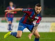 Nicolae Milinceanu sorgte mit dem 3:1 gegen Wil auch dafür, dass Chiasso das Tabellenende verliess (Bild: KEYSTONE/TI-PRESS/PABLO GIANINAZZI)