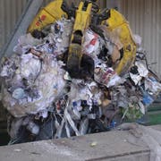Bei der Zaku wird Siedlungsabfall verladen. (Bild: PD)