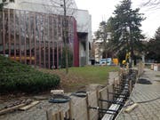 Die Fernwärme-Baustelle der St.Galler Stadtwerke beim Theater im Stadtpark. (Bild: Reto Voneschen - 12. März 2019)