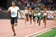Caster Semenya liess ihre Konkurrentinnen beim 800-Meter-Lauf im Letzigrund-Stadion in Zürich weit hinter sich. (Bild: Jean-Christophe Bott/Keystone (Zürich, 30. August 2018))